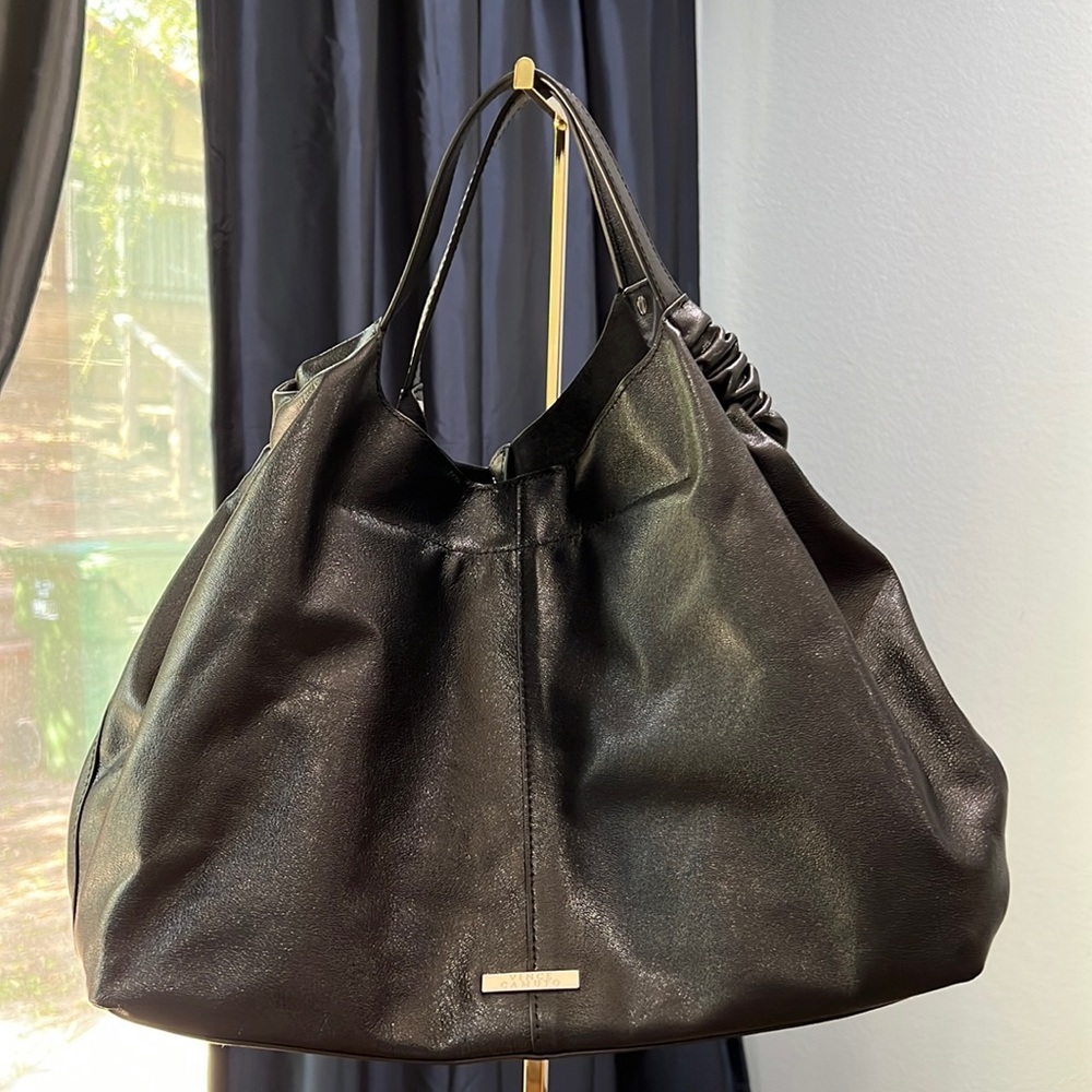 Vince Camuto lysa tote black